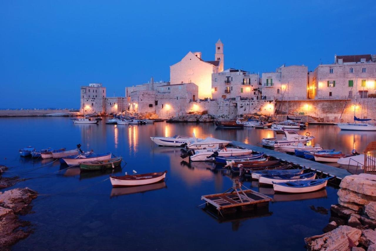 Giovinazzo Suite Pavone Griffi Exterior photo