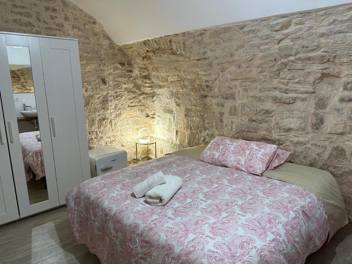 Giovinazzo Suite Pavone Griffi Exterior photo
