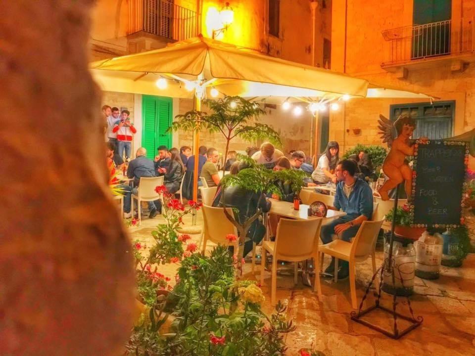 Giovinazzo Suite Pavone Griffi Exterior photo