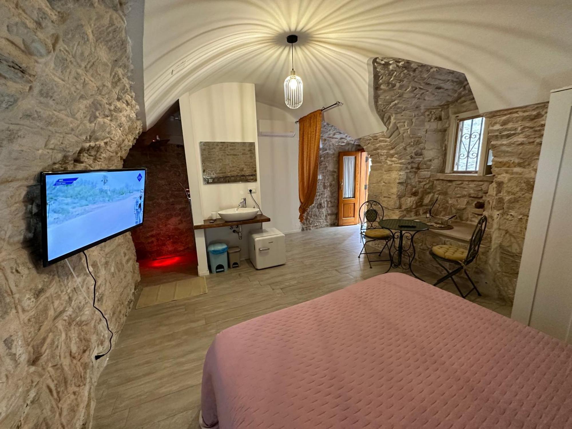 Giovinazzo Suite Pavone Griffi Exterior photo